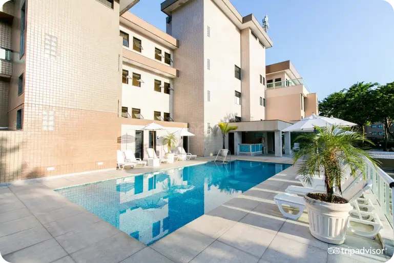 pool–v12641118