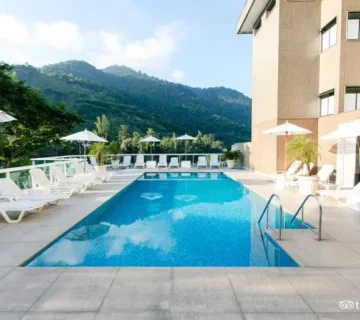 Pool v12641181 360x320