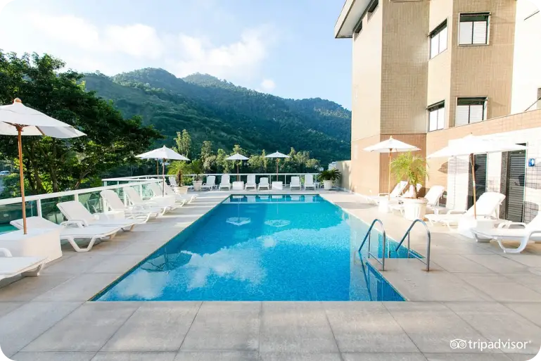 pool–v12641181
